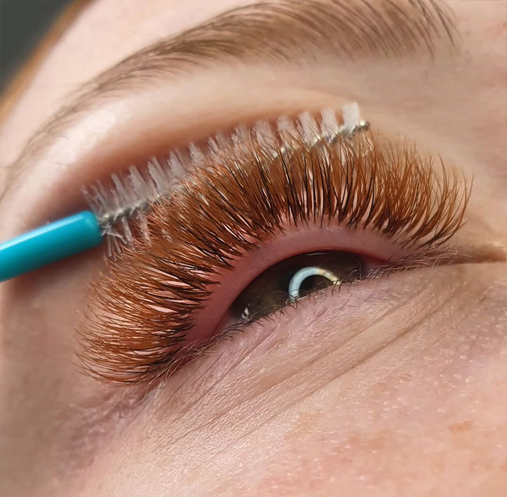 eyelash lifting