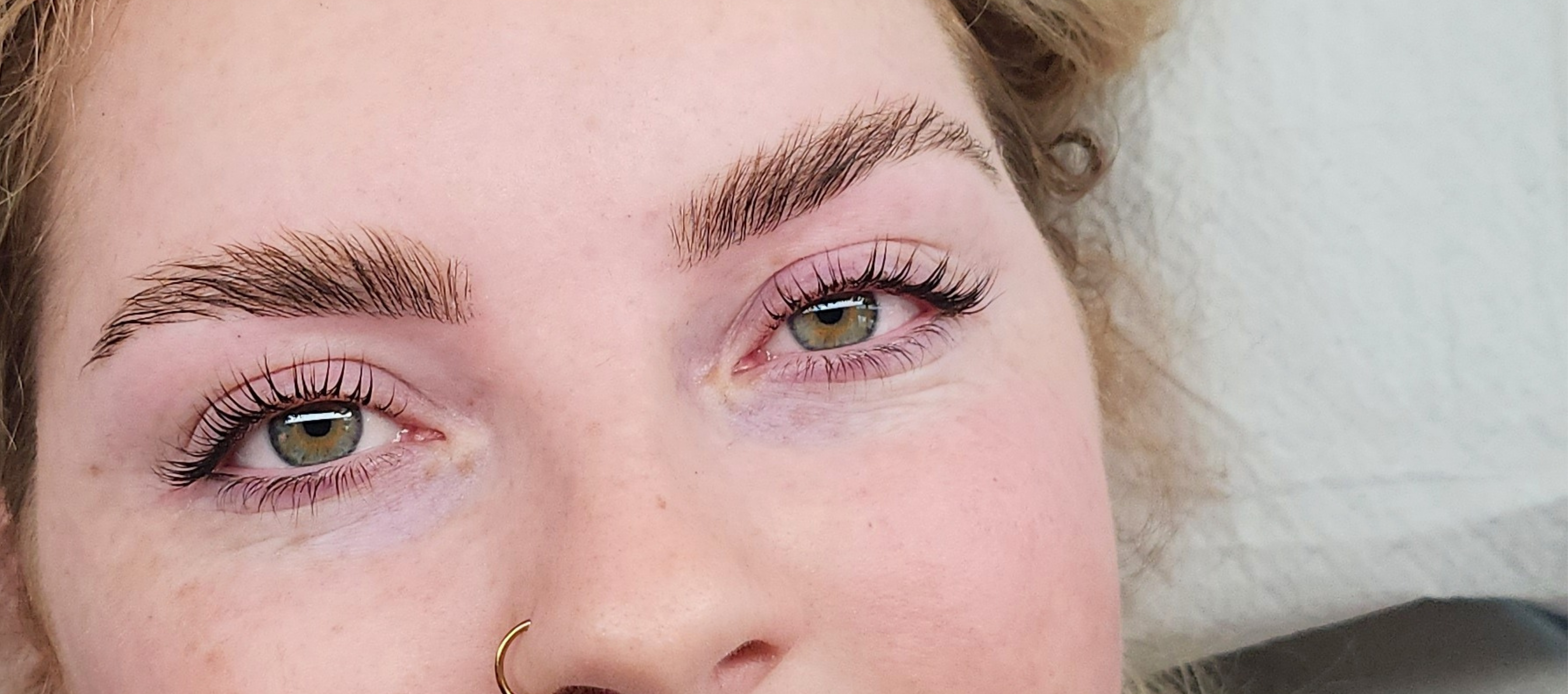 Eyelash tint